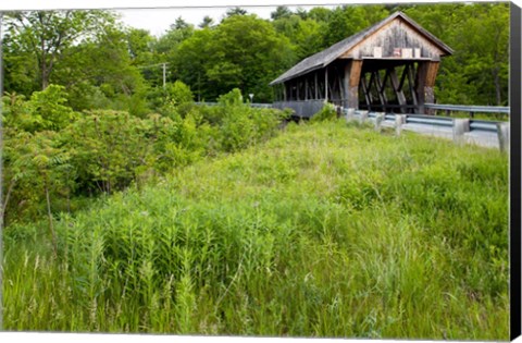 Framed New Hampshire, Lebanon, Packard Hill Covered Bridge Print