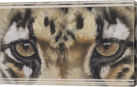 Framed Eye-Catching Clouded Leopard Print