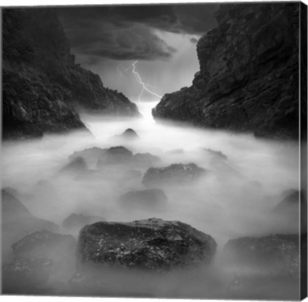 Framed Tormenta En Ixtapa Print