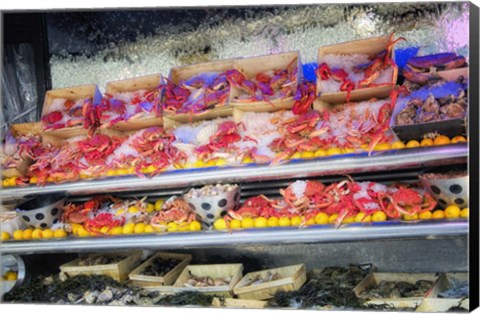 Framed Seafood Restaurant In Paris Print