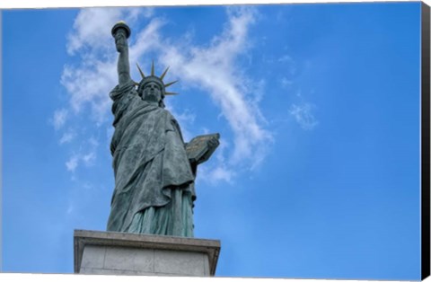 Framed Statue Of Liberty Paris I Print