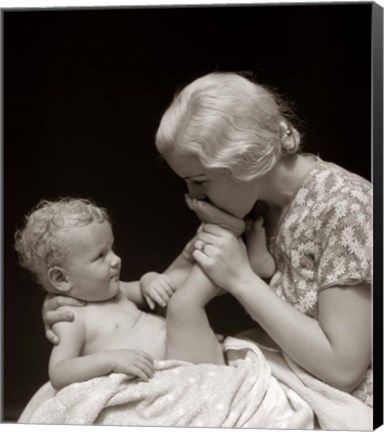 Framed 1930s Mother Kissing Bottom Of Baby&#39;S Foot Print