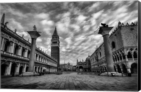 Framed B&amp;W San Marco Print