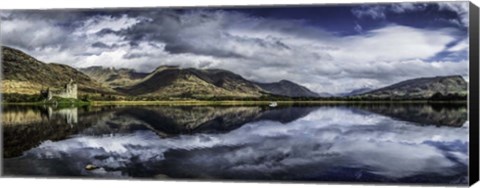 Framed Kilchurn Castle 2 Print