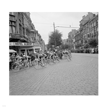 Framed Cyclists in action tour de france 1960 Print
