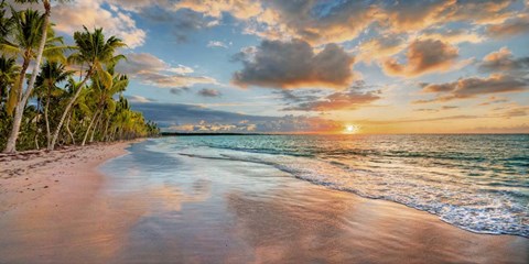 Framed Beach in Maui, Hawaii, at sunset Print