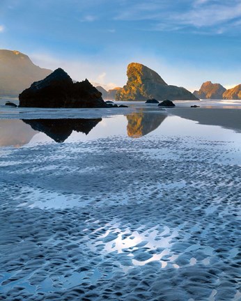 Framed Morning Light On Rocks At Meyers Beach, Oregon Print