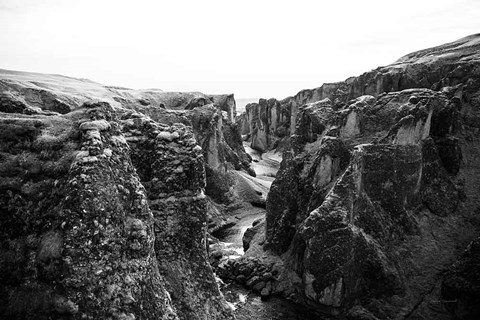 Framed Fjadrargljufur Print