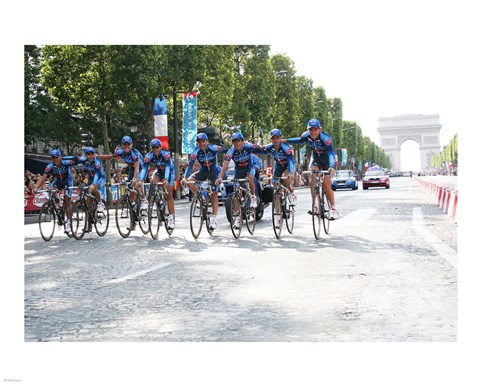 Framed Liberty Seguros, Campos Eliseos, Tour de Francia 2005 Print