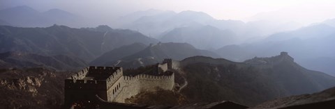 Framed High angle view of a fortified wall passing through a mountain range, Great Wall Of China, Beijing, China Print