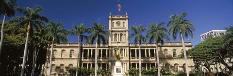 Framed Facade of a government building, Aliiolani Hale, Honolulu, Oahu, Honolulu County, Hawaii, USA Print