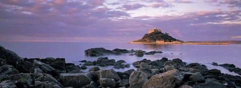 Framed Castle on top of a hill, St Michael&#39;s Mount, Cornwall, England Print