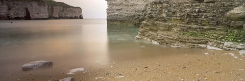 Framed Waterfront Cliffs, North Landing, Flamborough, Yorkshire, England, United Kingdom Print