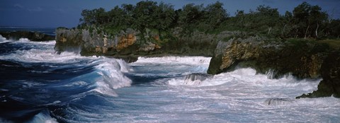 Framed Waves breaking on the coast, Vava&#39;u, Tonga, South Pacific Print