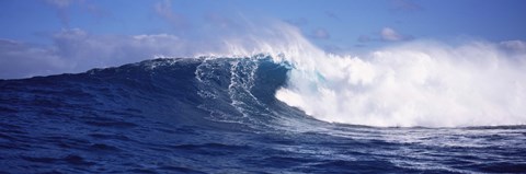 Framed Rough waves in the sea, Tahiti, French Polynesia Print