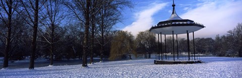 Framed Bandstand in snow, Regents Park, London, England Print