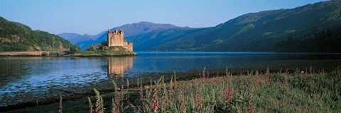 Framed Eilean Donan Castle &amp; Loch Duich Scotland Print