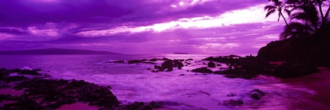 Framed Purple Sunset over the coast, Makena Beach, Maui, Hawaii Print