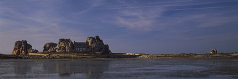 Framed Cottage between the rocks, Du Gouffre, Plougrescant, Brittany, France Print