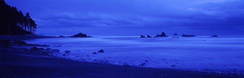 Framed Surf on the beach, Ruby Beach, Olympic National Park, Olympic Peninsula, Washington State, USA Print