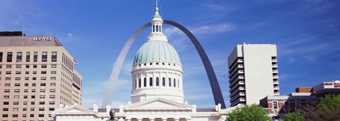 Framed Government building surrounded by Gateway Arch, Old Courthouse, St. Louis, Missouri, USA Print