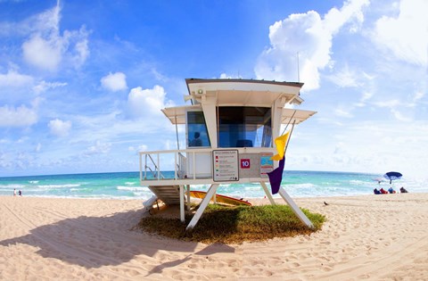 Framed Lifeguard hut on the beach, Fort Lauderdale, Florida, USA Print
