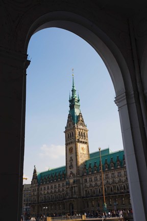 Framed Town hall viewed through an arch, Hamburg Town Hall, Hamburg, Germany Print