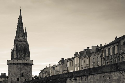 Framed High section view of a tower, Tour de la Lanterne, La Rochelle, Charente-Maritime, Poitou-Charentes, France Print