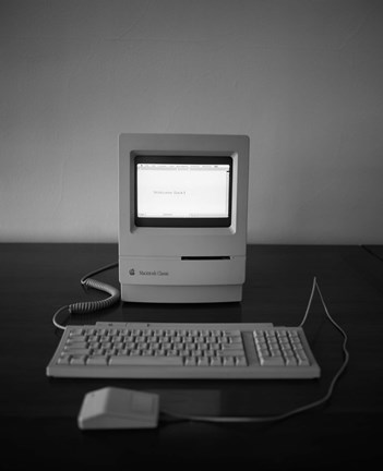 Framed Apple Macintosh Classic desktop PC (black and white) Print