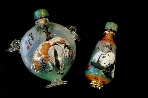 Framed Hand Painted Snuff Bottles with Jade Tops and Horse Globe, Chinese Handicrafts, China Print