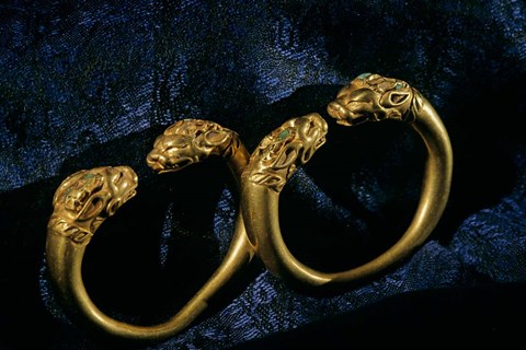 Framed Horned Lion Head Bracelets, Gold Artifacts From Tillya Tepe Find, Six Tombs of Bactrian Nomads Print