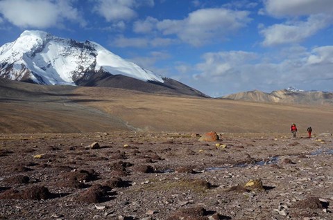 Framed Towards The Summit Of Kongmaru La, Markha Valley, Ladakh, India Print