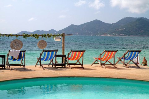 Framed Swimming pool, Gulf of Thailand at Chaweng beach, Ko Samui, Thailand Print