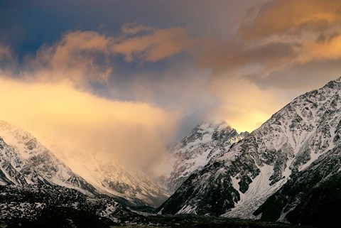 Framed Sunrise at Aoraki Mount Cook, New Zealand Print