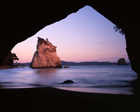 Framed Coastline, Cathedral Cove, Coromandel Peninsula, North Island, New Zealand Print