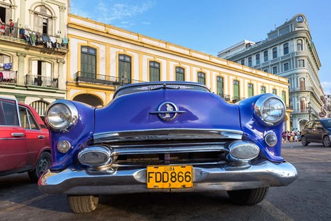 Framed 1950&#39;s era car parked on street in Havana Cuba Print