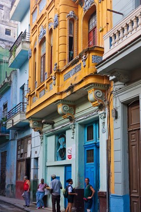 Framed Old house in the historic center, Havana, UNESCO World Heritage site, Cuba Print