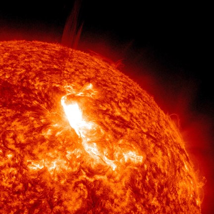 Framed M87 Class Flare Erupts on the Sun&#39;s surface Print