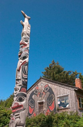 Framed Haida Totem Pole and Tourist Shop, Queen Charlotte Islands, Canada Print