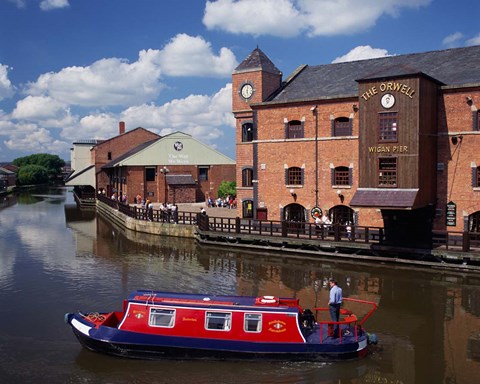 Framed Wigan Pier, Lancashire, England Print