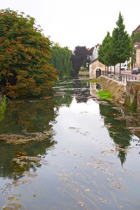 Framed River Serein Flowing Through Chablis in Bourgogne, France Print