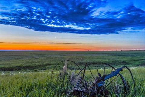 Framed Moon and Venus in conjunction at dawn, Alberta, Canada Print