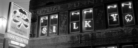 Framed Pub lit up at night, Silky O'Sullivan's, Beale Street, Memphis, Tennessee Print