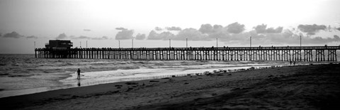 Framed Pier in an ocean, Newport Pier, Newport Beach, Orange County, California Print