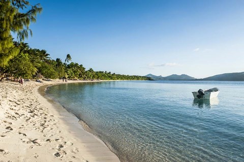 Framed White sand beach, Oarsman Bay, Yasawa, Fiji, South Pacific Print