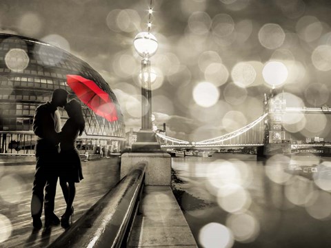 Framed Kissing in London (detail, BW) Print