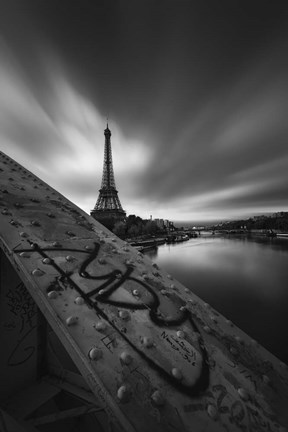 Framed Seine &amp; Eiffel BW Print