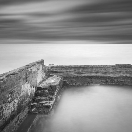 Framed Piscina Vieja Havana 2 Flat Print