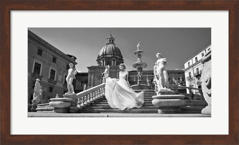 Framed Escalier en Italie Print