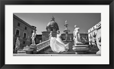 Framed Escalier en Italie Print